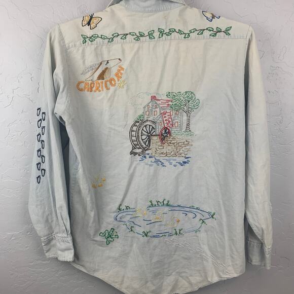 Vtg 1970s TG&Y Embroidered Chambray Shirt Womens Medium Blue Collared Hippie - Picture 2 of 13